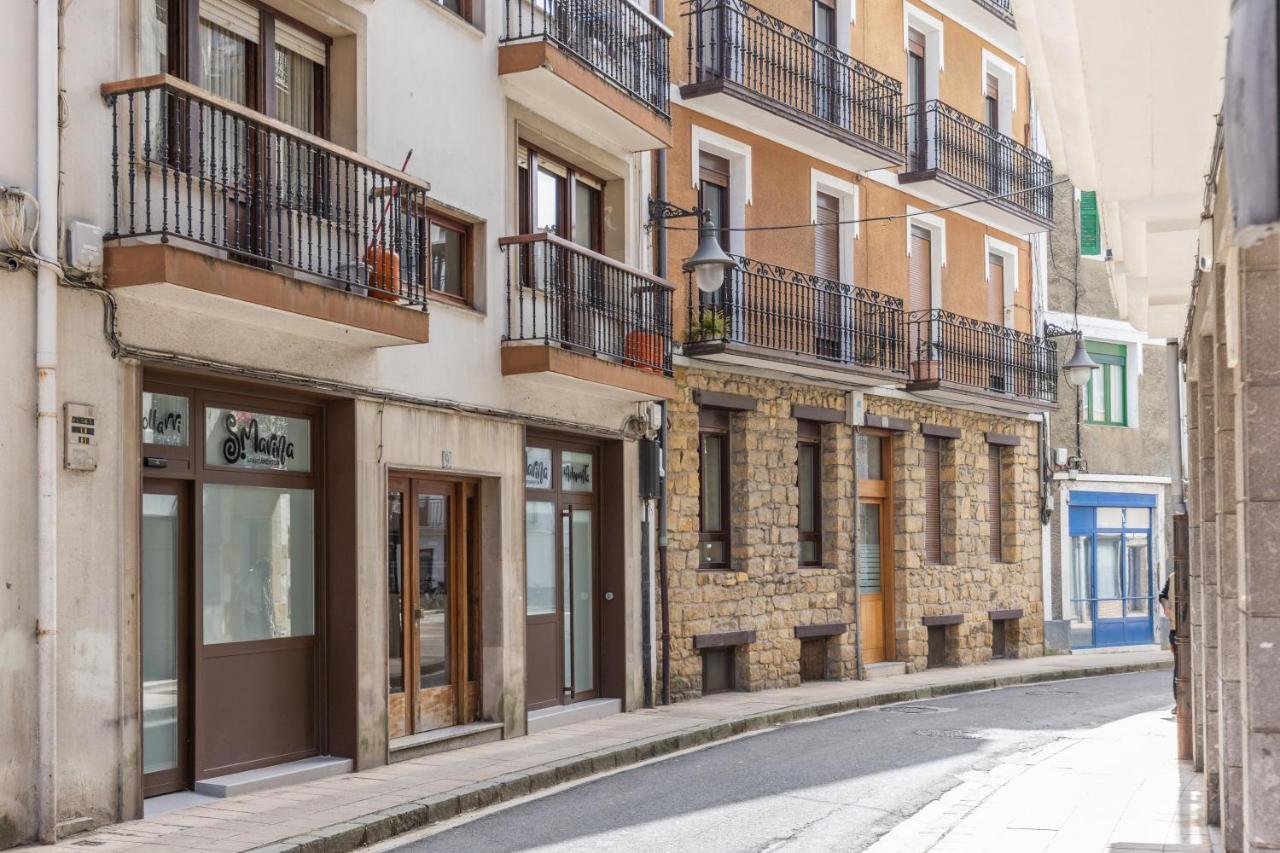 Santa Marina Apartamentuak Zarautz Exterior foto